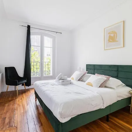 Service 2 Pieces Au Coeur Du 19e - 4p Apartment